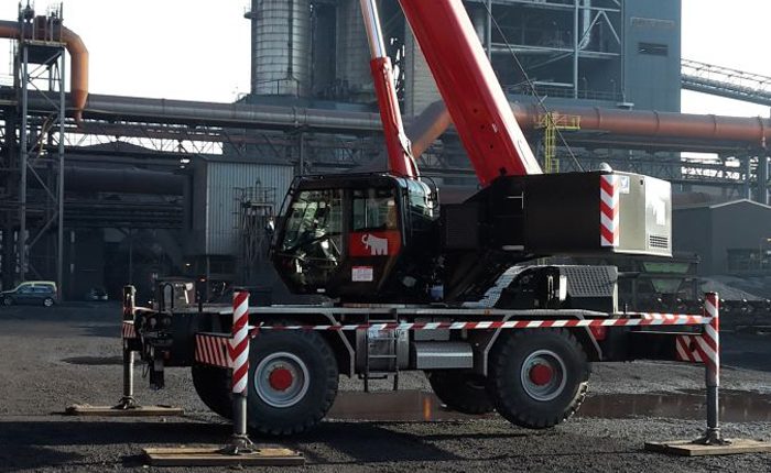 Mammoet Buys Four Grove RT550E Rough-Terrain Cranes - Cranesy