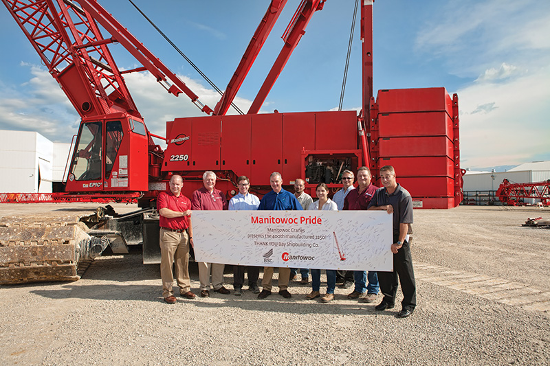 Manitowoc 2250 crawler crane